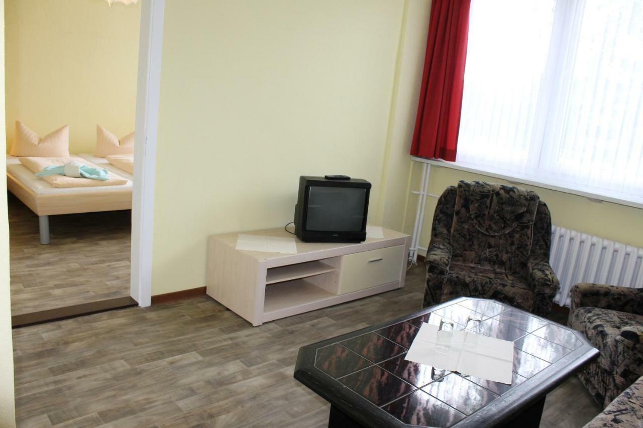 Hotel Und Campingstell Und Zeltplatz An Der Talsperre Im Harz Farm stay